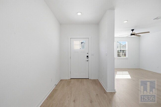 Building Photo - 2519 Rose Archer Ln
