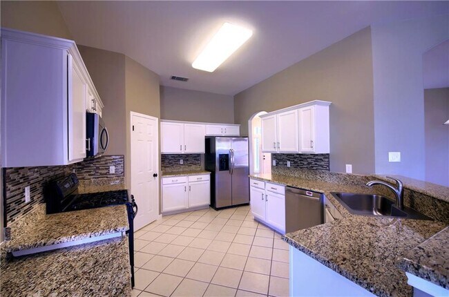 Building Photo - 129 Copperwood Loop