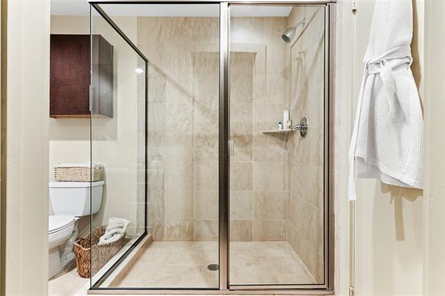 Building Photo - 4111 Newton Ave