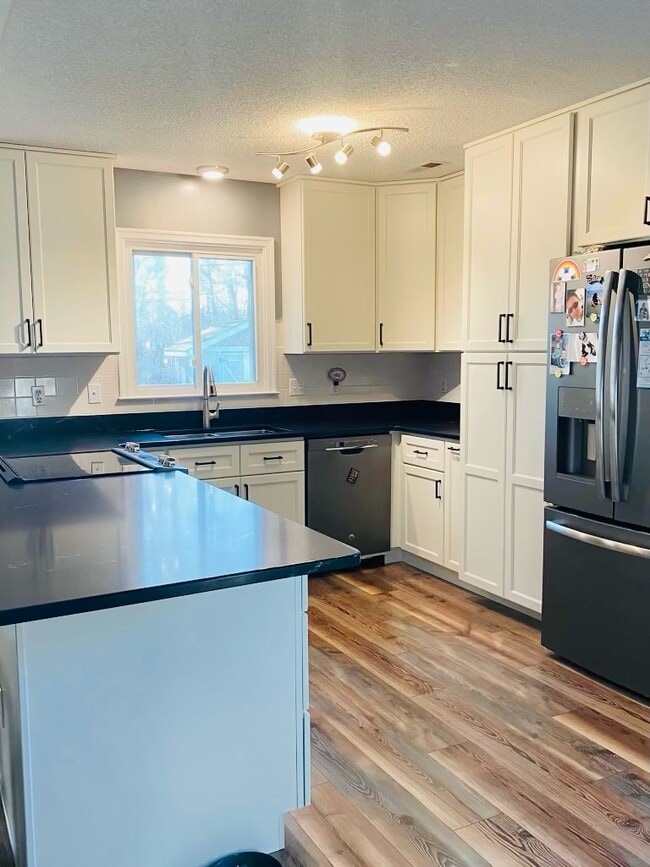 Building Photo - 49 Southchase Dr