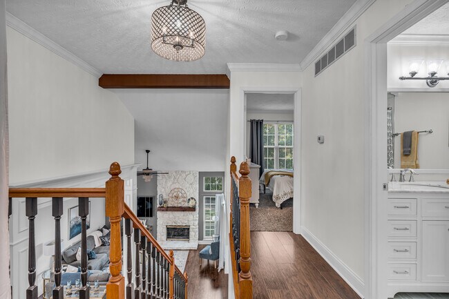 Building Photo - 6450 Bayside N Dr