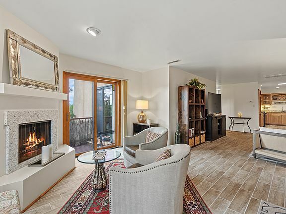 Building Photo - 207 Camino De Los Marquez