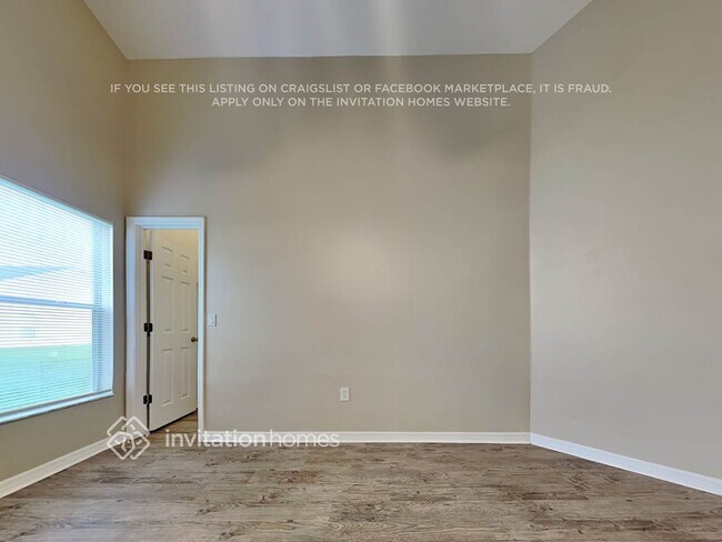 Building Photo - 1151 Sophia Blvd