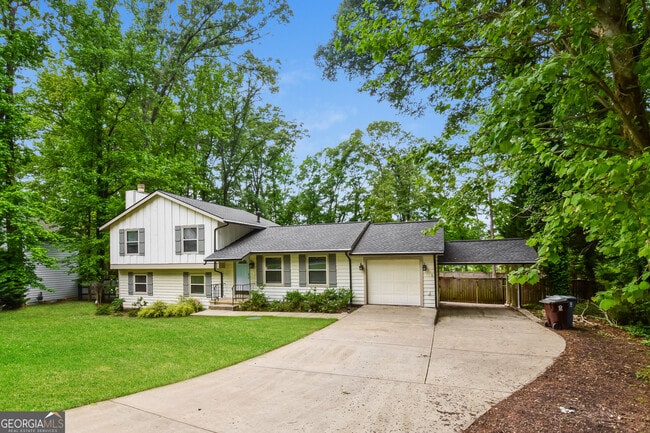 Building Photo - 140 Michaela Dr