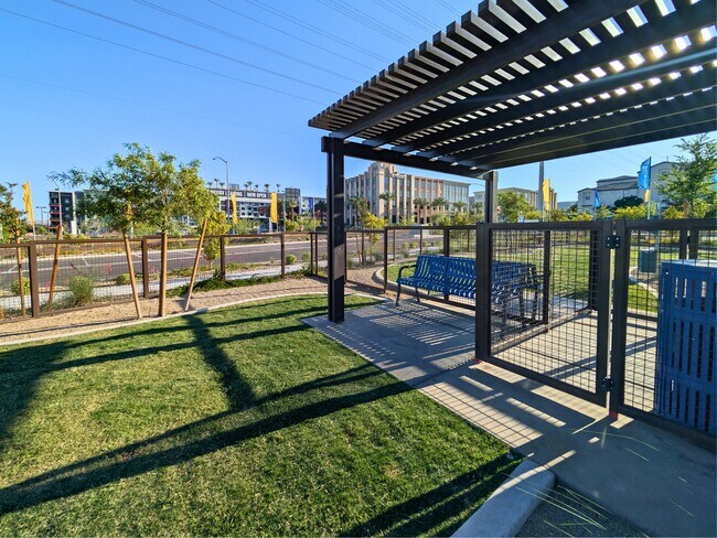 Building Photo - 9174 Orange Horizon Ave