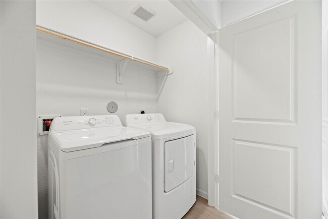 Building Photo - 16222 Rustic Prairie Dr