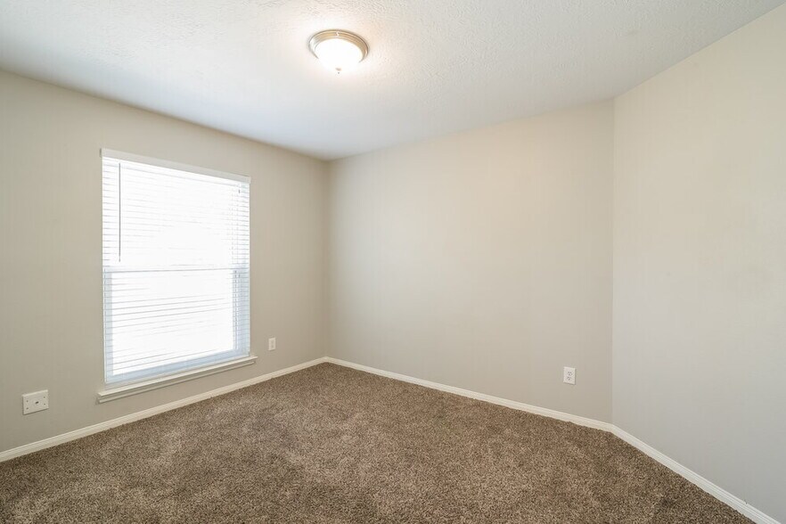 Building Photo - 12231 Innisfall Cir
