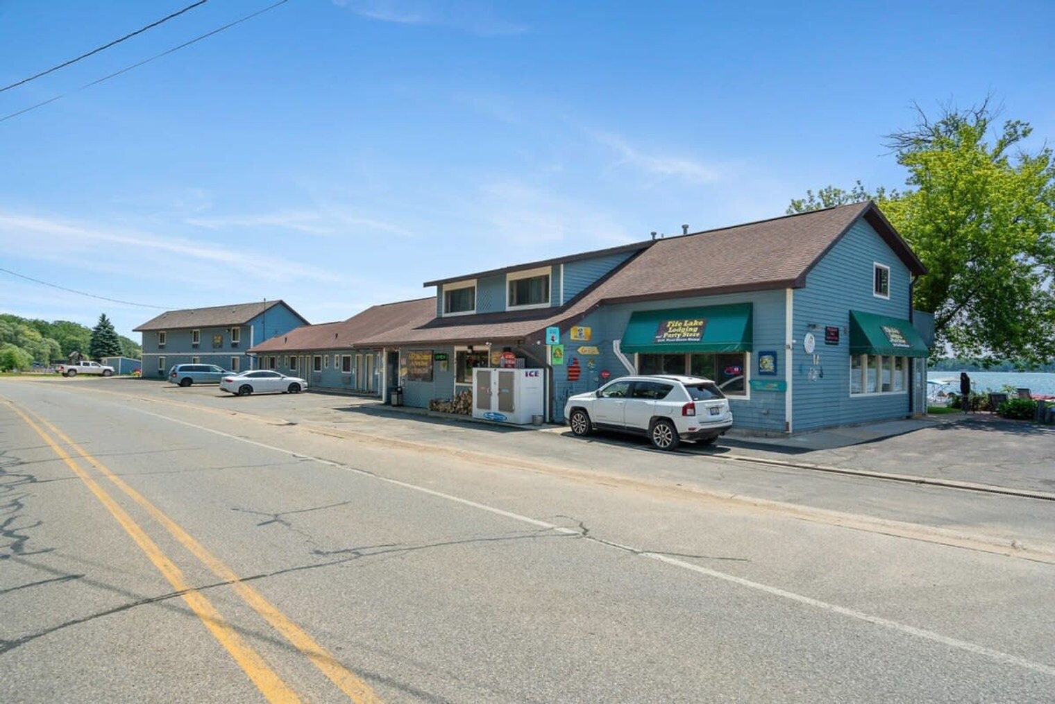 Building Photo - 228 E State St