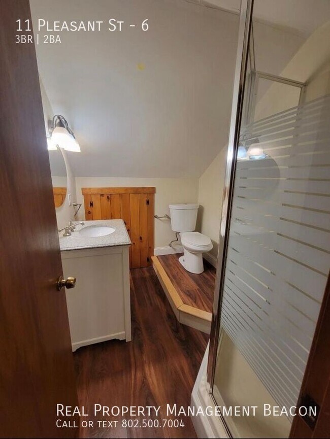 Building Photo - 11 Pleasant St