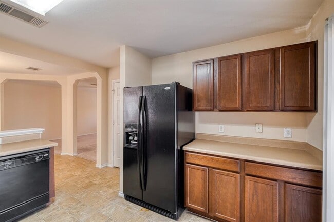 Building Photo - 7412 Cayenne Ln