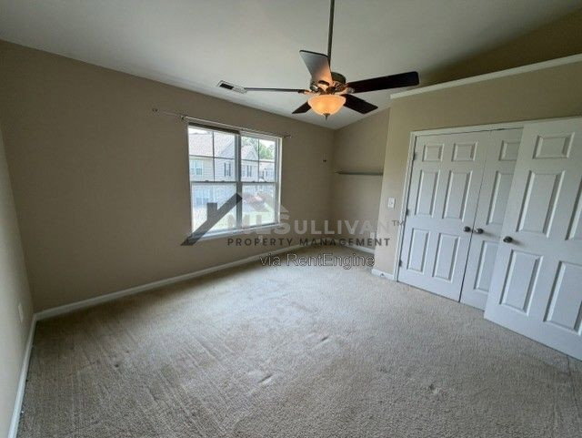 Building Photo - 100 Stratford Lakes Dr