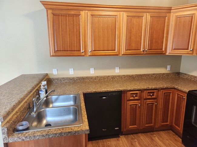 Kitchen - 1584 N 565 W