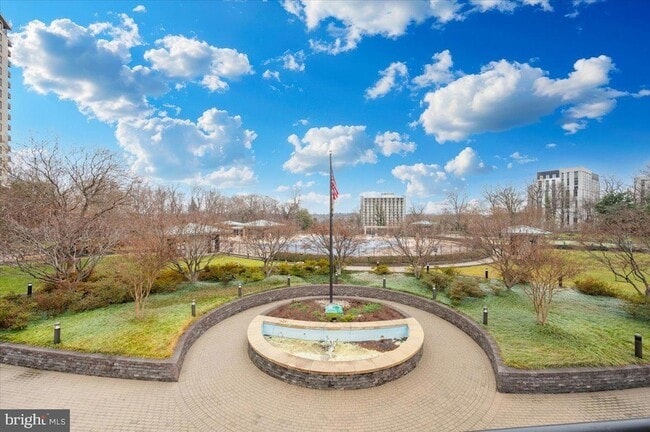 Building Photo - 5225 Pooks Hill Rd