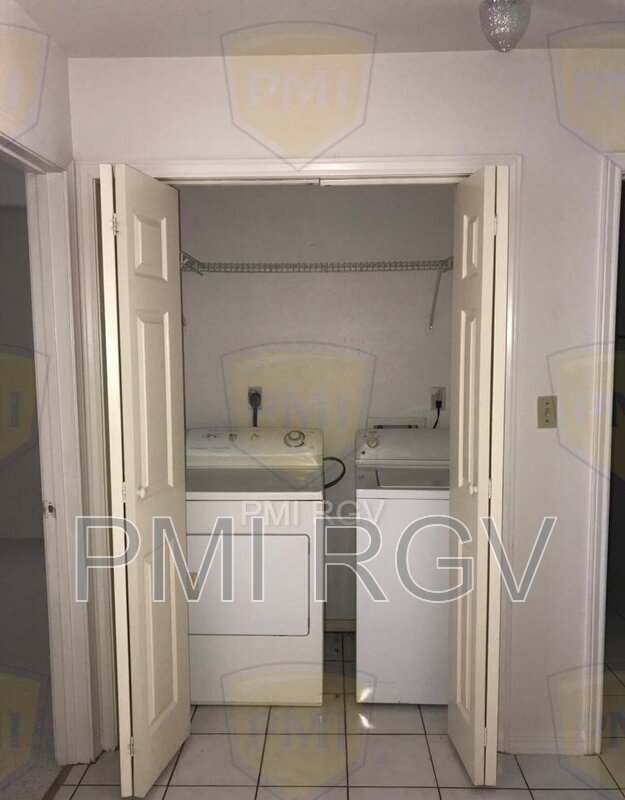 Building Photo - 6700 N 7th Ct