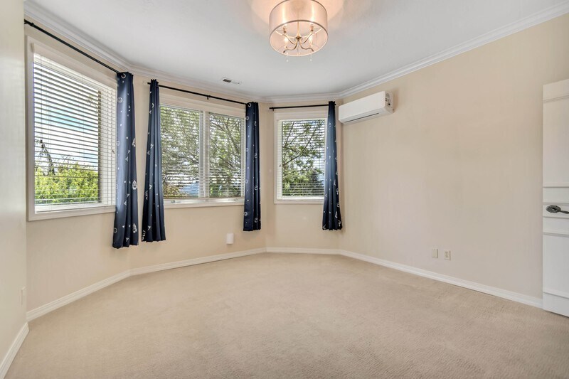 Building Photo - 3608 E Crest Mount Cir