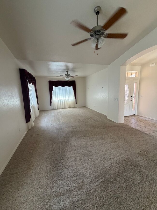 Building Photo - Large Family Home with SOLAR and Landscaping Maintenance Included!!