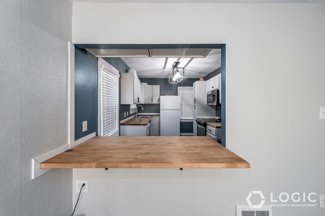 Building Photo - Spacious Home in Ogden!