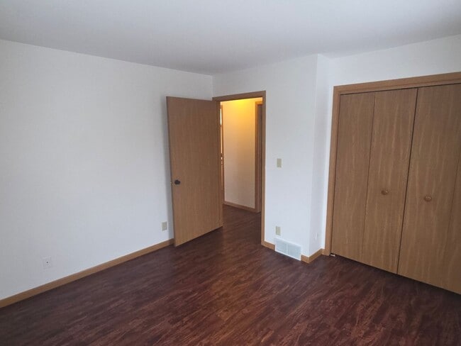 Building Photo - 2 bedroom 2 bathroom Franklin townhome