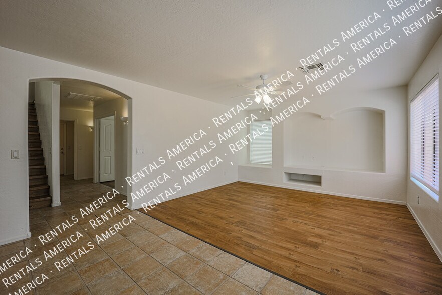 Building Photo - 3218 N 127th Ln