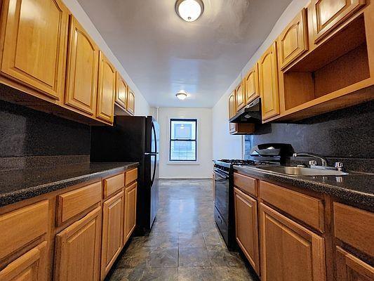 Building Photo - 2 bedroom in BRONX NY 10467