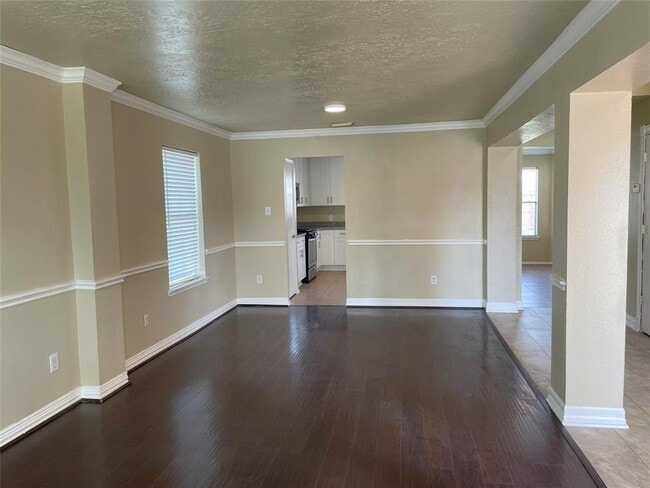 Building Photo - 16407 Split Willow Dr