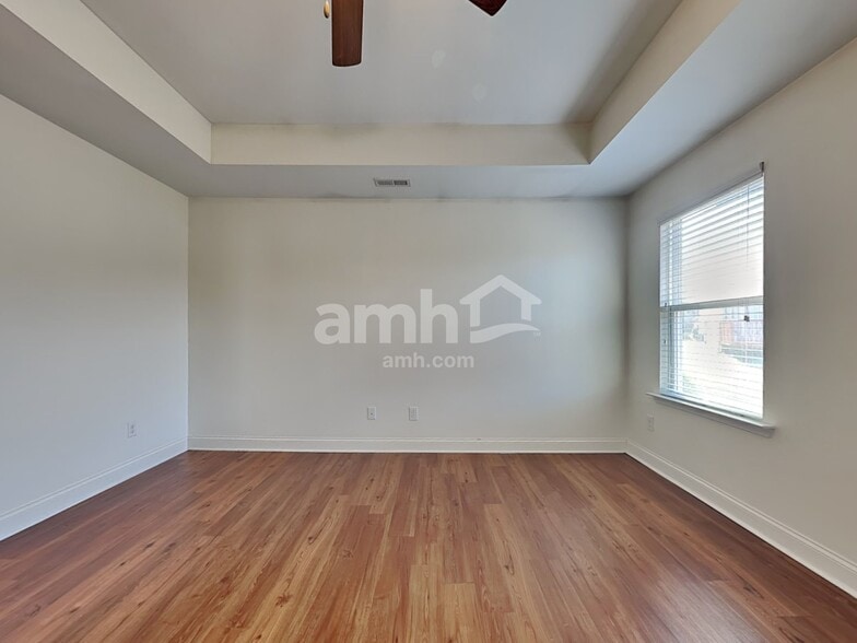 Building Photo - 6835 Thistle Down Dr