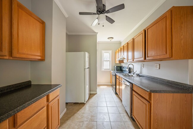 Building Photo - 4 bedroom home in Rich Creek!