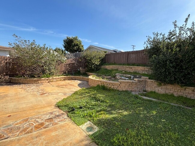 Building Photo - Gorgeous Four Bedroom Clairemont Mesa Home!