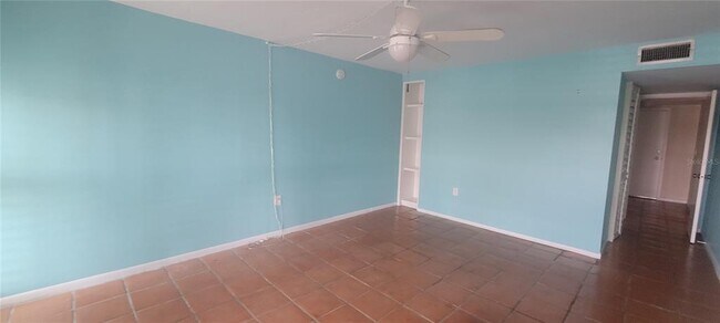Building Photo - 4900 38th Way S