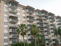 Building Photo - 4174 Inverrary Dr