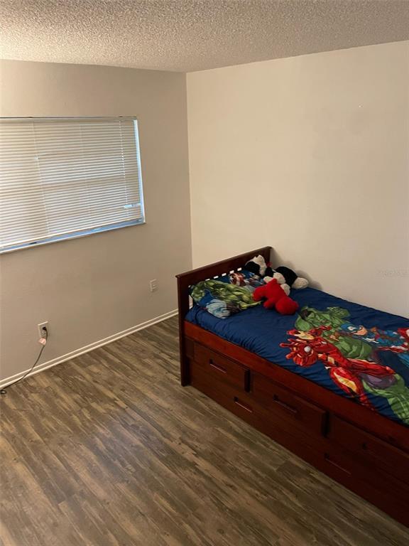 Building Photo - 571 Midway Track