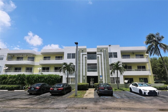 Building Photo - 10755 SW 108th Ave