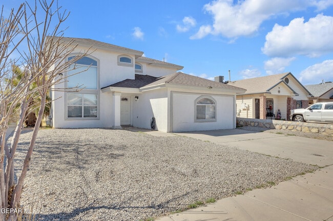 Building Photo - 10400 Valle Koki Dr
