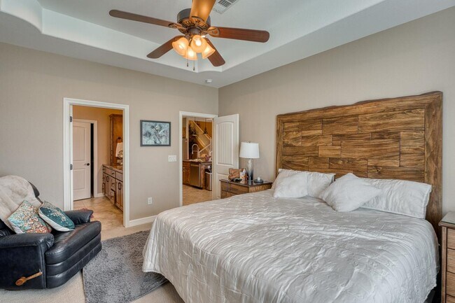 Building Photo - 301 Firestone Dr