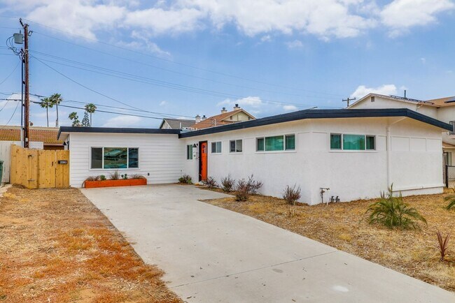 Building Photo - 843 Valley Village Dr