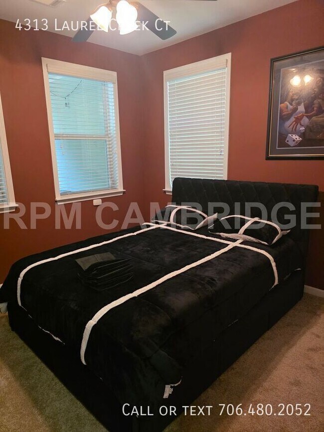 Building Photo - 4313 Laurel Creek Ct SE