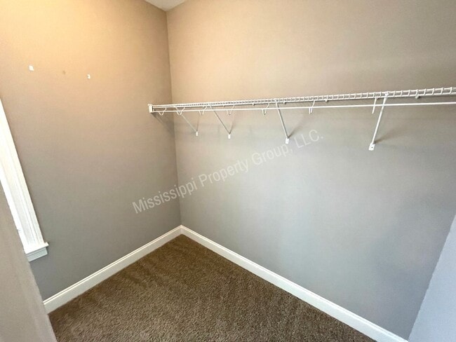 Building Photo - 4BR/4.5BA For Rent