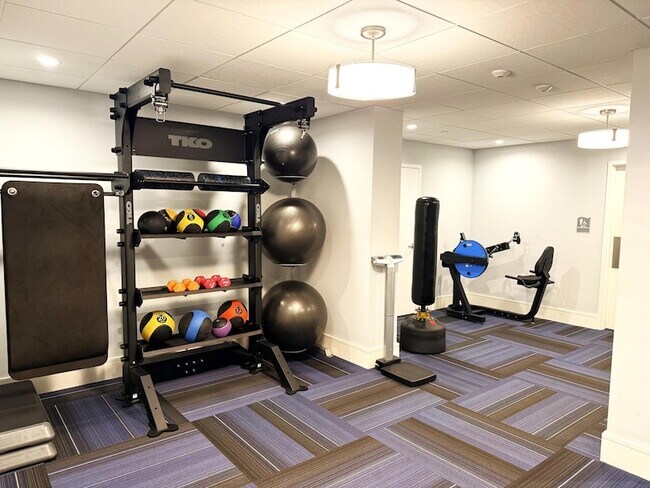 Building Photo - 14307 Bedford Dr