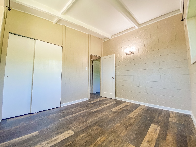 Building Photo - 385 Kahoolawe St