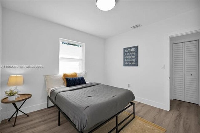 Building Photo - 6540 SW 4th St