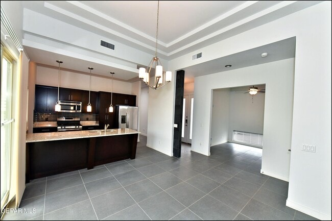 Building Photo - 5973 Cartagena Cir