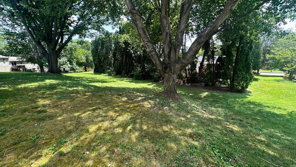 Building Photo - 4 Pickford Dr