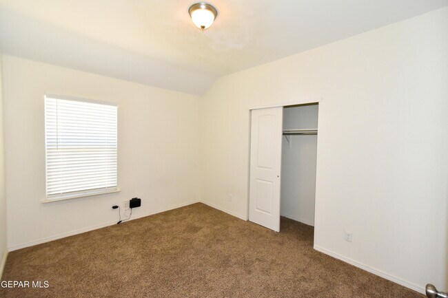 Building Photo - 1253 Indigo Sky St