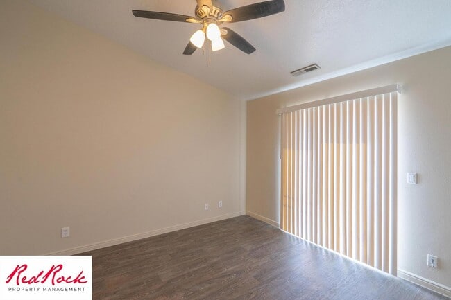 Building Photo - Charming 3 Bed, 2 Bath Home in the Heart of St. George!