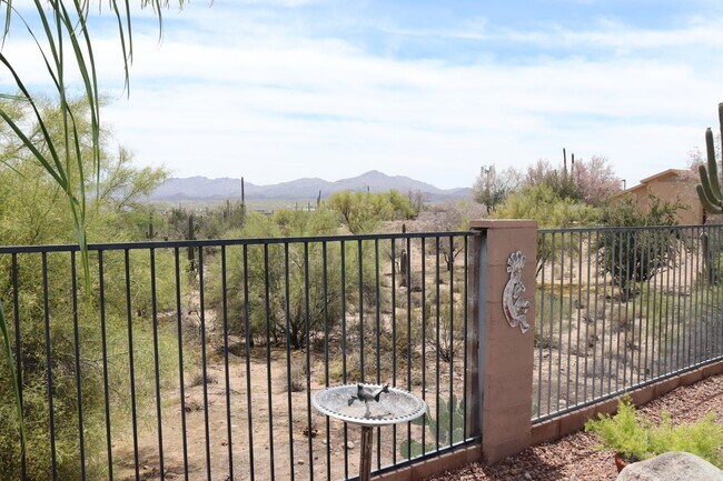 Building Photo - 4943 W Rosebay Dr