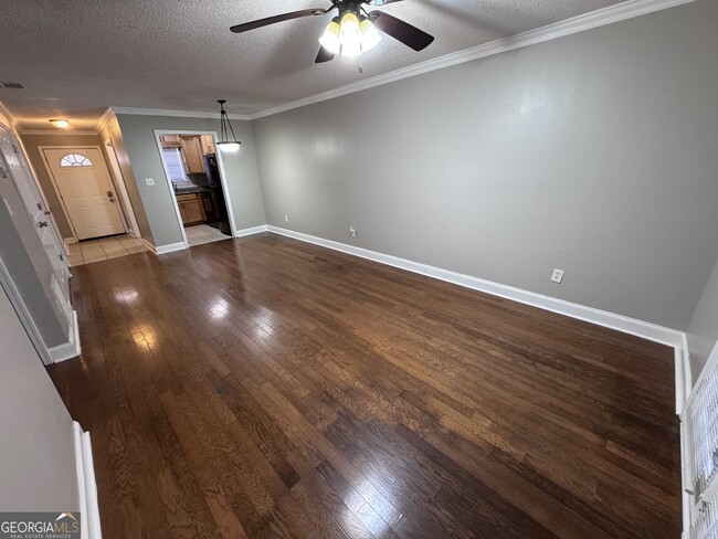 Building Photo - 1055 Baxter St