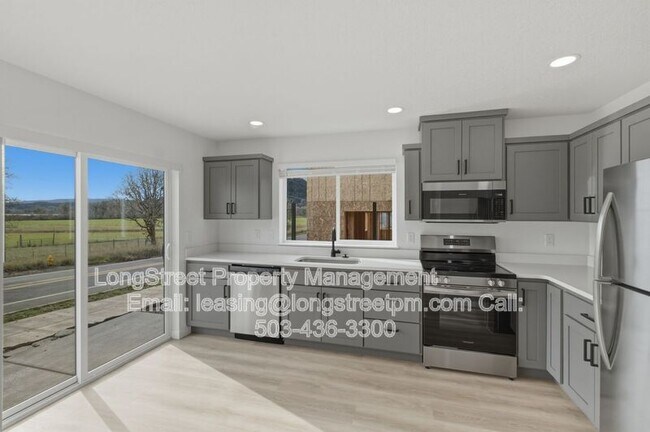 Building Photo - 820 S 19th St