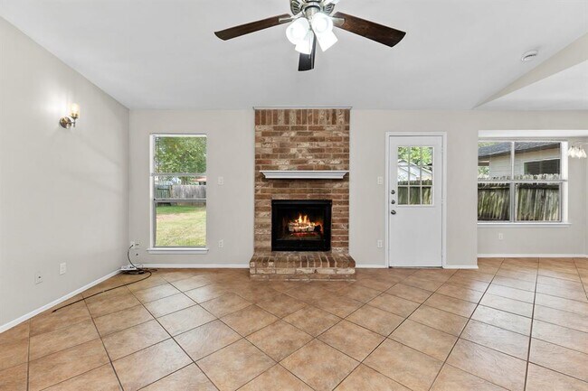 Building Photo - 1816 Goodson Ln