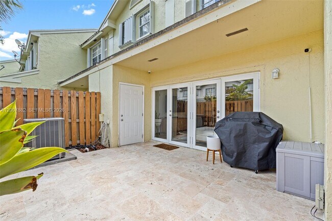 Building Photo - 11845 SW 100th St