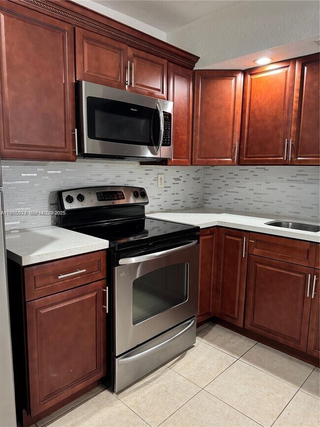 Building Photo - 3710 NW 21st St